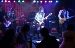 10524470_600270303423256_1486289286_n